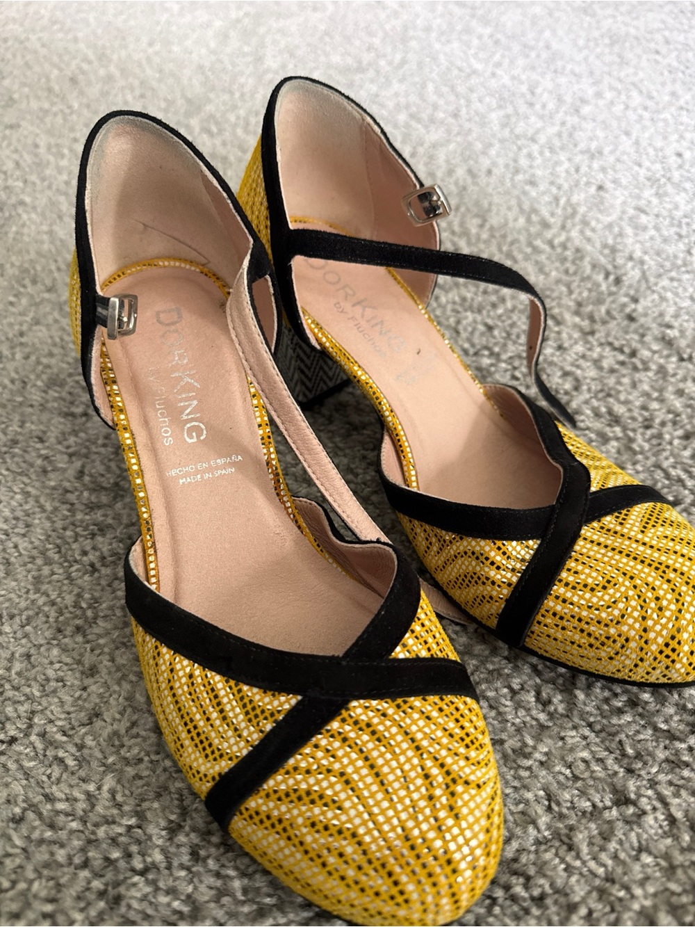 Dorking by Fluchos Yellow Black Suede Ankle Strap Block Heels Size 39/8.5